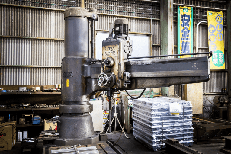 Radial drill press